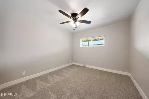 Bedroom - 1320 E Butler Dr, Phoenix, AZ 85020 photo 1 of 5