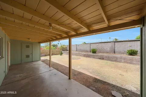 Exterior - 1320 E Butler Dr, Phoenix, AZ 85020 photo 3 of 5