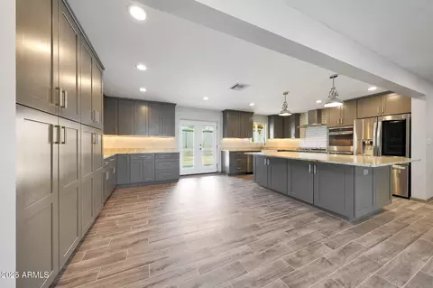 1320 E Butler Dr, Phoenix, AZ 85020