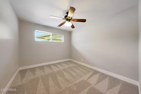 Bedroom - 1320 E Butler Dr, Phoenix, AZ 85020 photo 3 of 5
