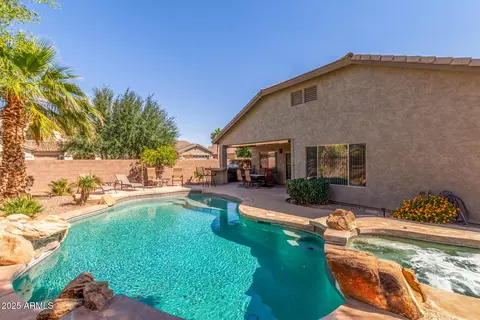 44158 W Canyon Creek Dr, Maricopa, AZ 85139