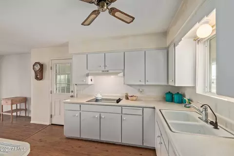 5317 E Colby St, Mesa, AZ 85205 photo 4