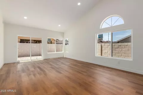 915 E Annette Dr, Phoenix, AZ 85022 photo 6