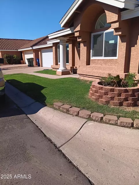 915 E Annette Dr, Phoenix, AZ 85022