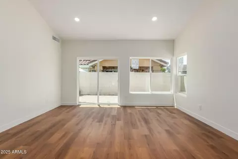 915 E Annette Dr, Phoenix, AZ 85022 photo 7