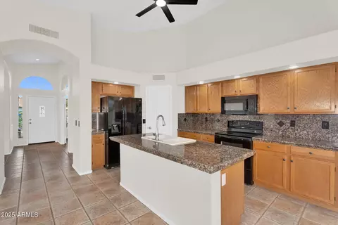 Kitchen - 7464 E Lompoc Ave, Mesa, AZ 85209 photo 1 of 5