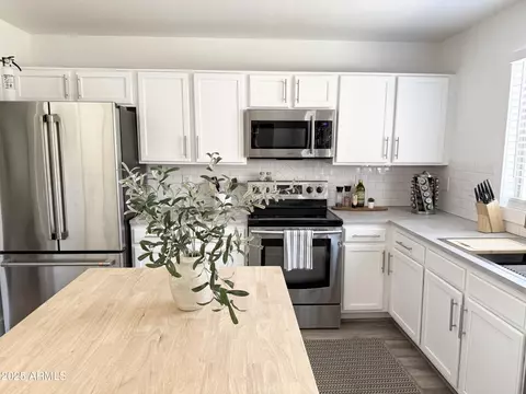 1469 S Boulder St #C, Gilbert, AZ 85296