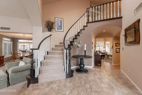 Entry Way - 1667 E Saltsage Dr, Phoenix, AZ 85048 photo 4 of 6