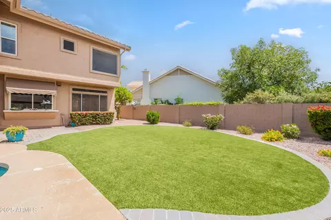 Exterior - 1667 E Saltsage Dr, Phoenix, AZ 85048 photo 5 of 9
