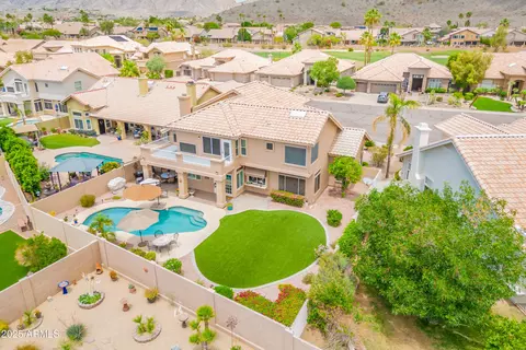 View/Area - 1667 E Saltsage Dr, Phoenix, AZ 85048 photo 3 of 9