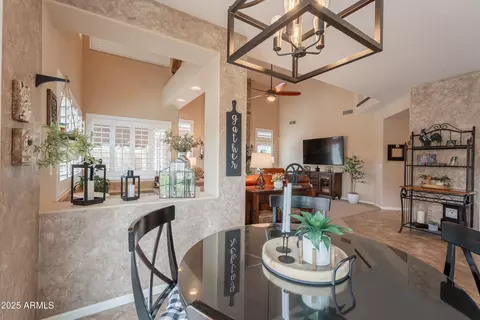 Dining - 1667 E Saltsage Dr, Phoenix, AZ 85048 photo 5 of 5