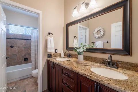Bath - 1667 E Saltsage Dr, Phoenix, AZ 85048 photo 6 of 7