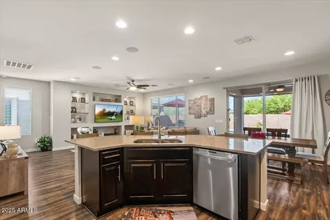 22136 N 28th Pl, Phoenix, AZ 85050 photo 16