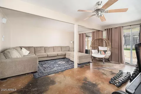 327 E Monte Way, Phoenix, AZ 85042 photo 32