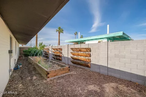 327 E Monte Way, Phoenix, AZ 85042 photo 37