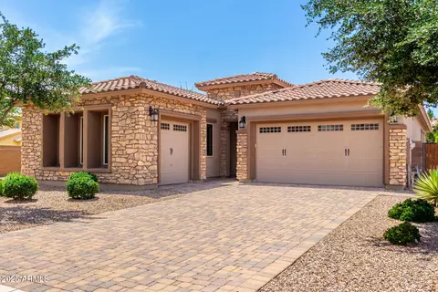 5446 S Sandstone Ct, Gilbert, AZ 85298