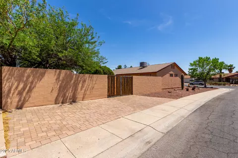 2302 E Monte Cristo Ave, Phoenix, AZ 85022 photo 23