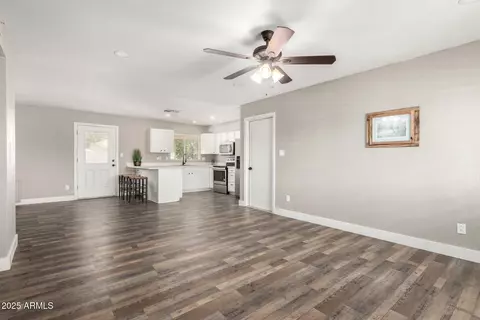 2302 E Monte Cristo Ave, Phoenix, AZ 85022 photo 5