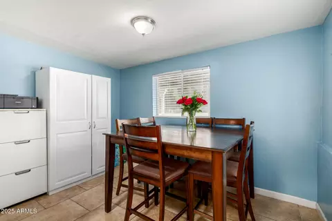 Dining - 511 E Purdue Ave, Phoenix, AZ 85020 photo 1 of 1