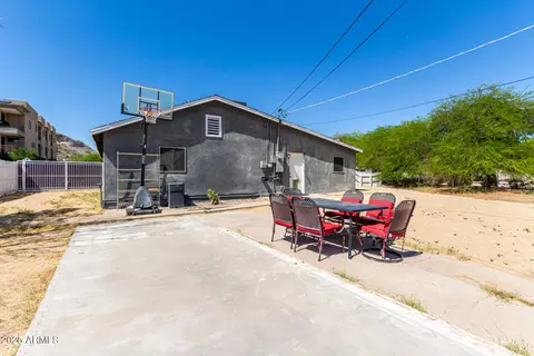 Exterior - 511 E Purdue Ave, Phoenix, AZ 85020 photo 4 of 5