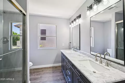 Bath - 553 E Baylor Ln, Gilbert, AZ 85296 photo 4 of 5