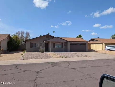 2179 E Palmcroft Dr, Tempe, AZ 85282 photo 2