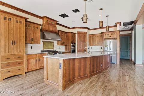 Kitchen - 3123 E Cat Balue Dr, Phoenix, AZ 85050 photo 3 of 4