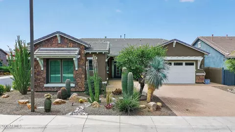Exterior - 3123 E Cat Balue Dr, Phoenix, AZ 85050 photo 4 of 4