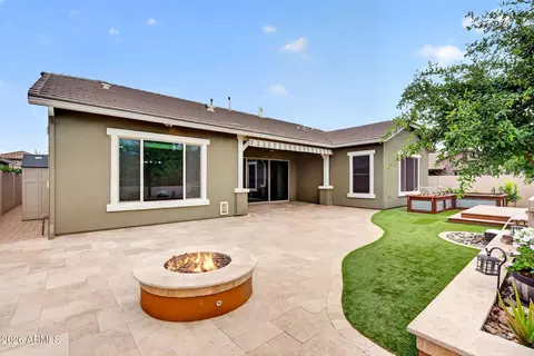 Exterior - 3123 E Cat Balue Dr, Phoenix, AZ 85050 photo 3 of 5