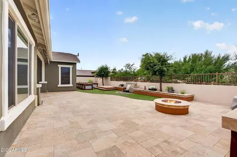 Exterior - 3123 E Cat Balue Dr, Phoenix, AZ 85050 photo 2 of 5