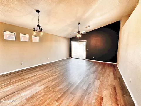 1339 W Mesquite Ave, Apache Junction, AZ 85120 photo 4