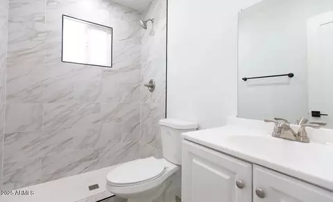 4450 N Longview Ave, Phoenix, AZ 85014 photo 8
