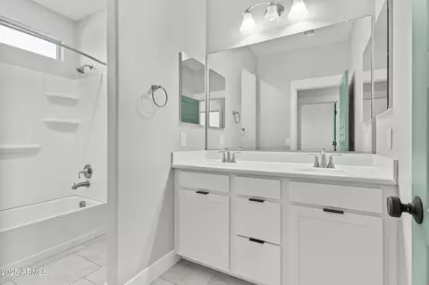 Bath - 9727 E Torino Ave, Mesa, AZ 85212 photo 3 of 6