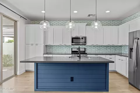 Kitchen - 9727 E Torino Ave, Mesa, AZ 85212 photo 2 of 7