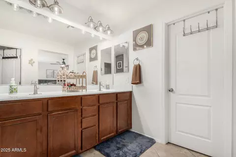 2048 S Martingale Rd, Gilbert, AZ 85295 photo 32