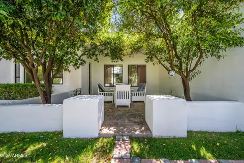 210 E Cactus Wren Dr, Phoenix, AZ 85020 photo 23