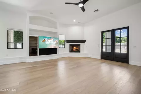 210 E Cactus Wren Dr, Phoenix, AZ 85020 photo 11