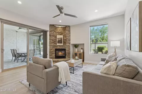 Living - 3202 E Orange Dr, Phoenix, AZ 85018 photo 2 of 2