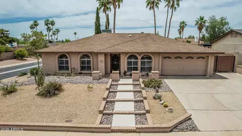 Exterior - 4229 E Pearce Rd, Phoenix, AZ 85044 photo 9 of 9