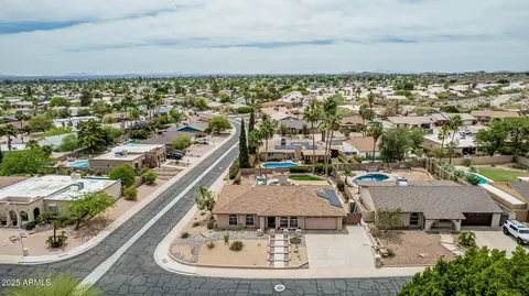 View/Area - 4229 E Pearce Rd, Phoenix, AZ 85044 photo 8 of 10