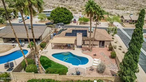 View/Area - 4229 E Pearce Rd, Phoenix, AZ 85044 photo 2 of 10
