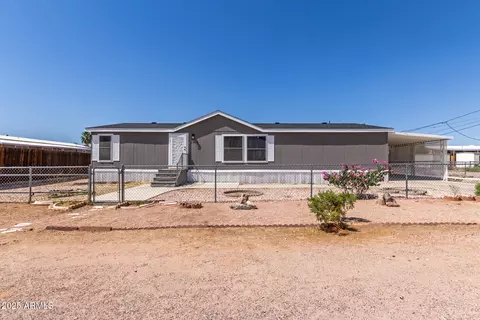 2762 W Smoketree St, Apache Junction, AZ 85120