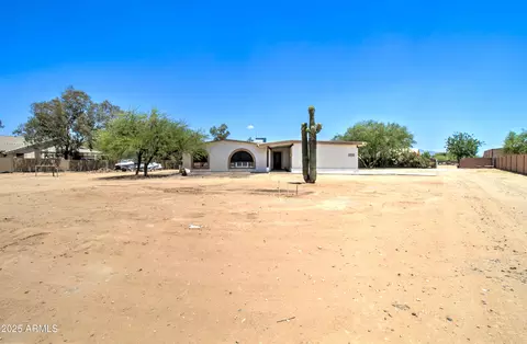 Exterior - 35019 N Central Ave, Phoenix, AZ 85086 photo 7 of 10