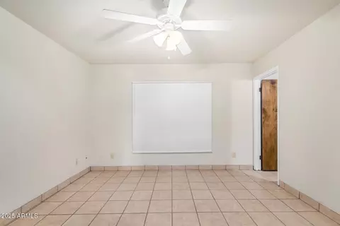 Living - 6430 W Thomas Rd, Phoenix, AZ 85033 photo 2 of 2