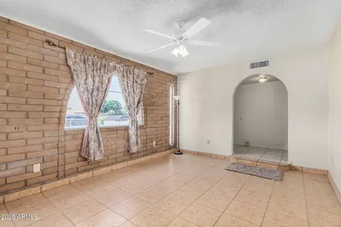 Living - 6430 W Thomas Rd, Phoenix, AZ 85033 photo 1 of 2