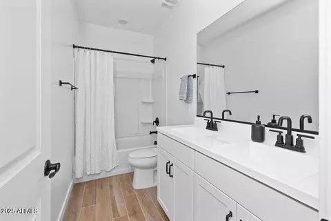 Bath - 9230 E Scott Ave, Mesa, AZ 85212 photo 3 of 3