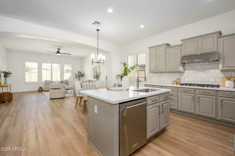 4266 E Blue Sage Ct, Gilbert, AZ 85297 photo 8