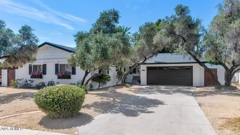 6207 E Rose Circle Dr, Scottsdale, AZ 85251