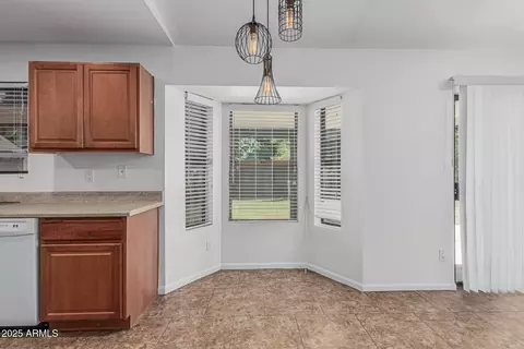 560 E San Pedro Ave, Gilbert, AZ 85234 photo 9