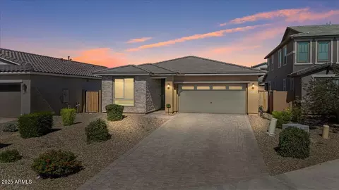 6313 N 68th Dr, Glendale, AZ 85303